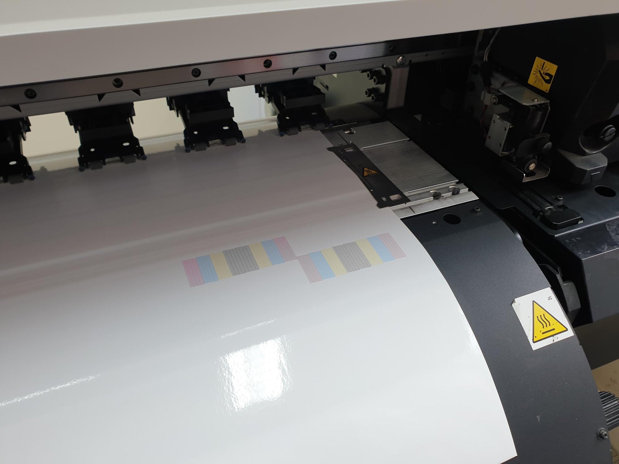 USED Mimaki JV300-160Plus 64-inch Solvent Printer