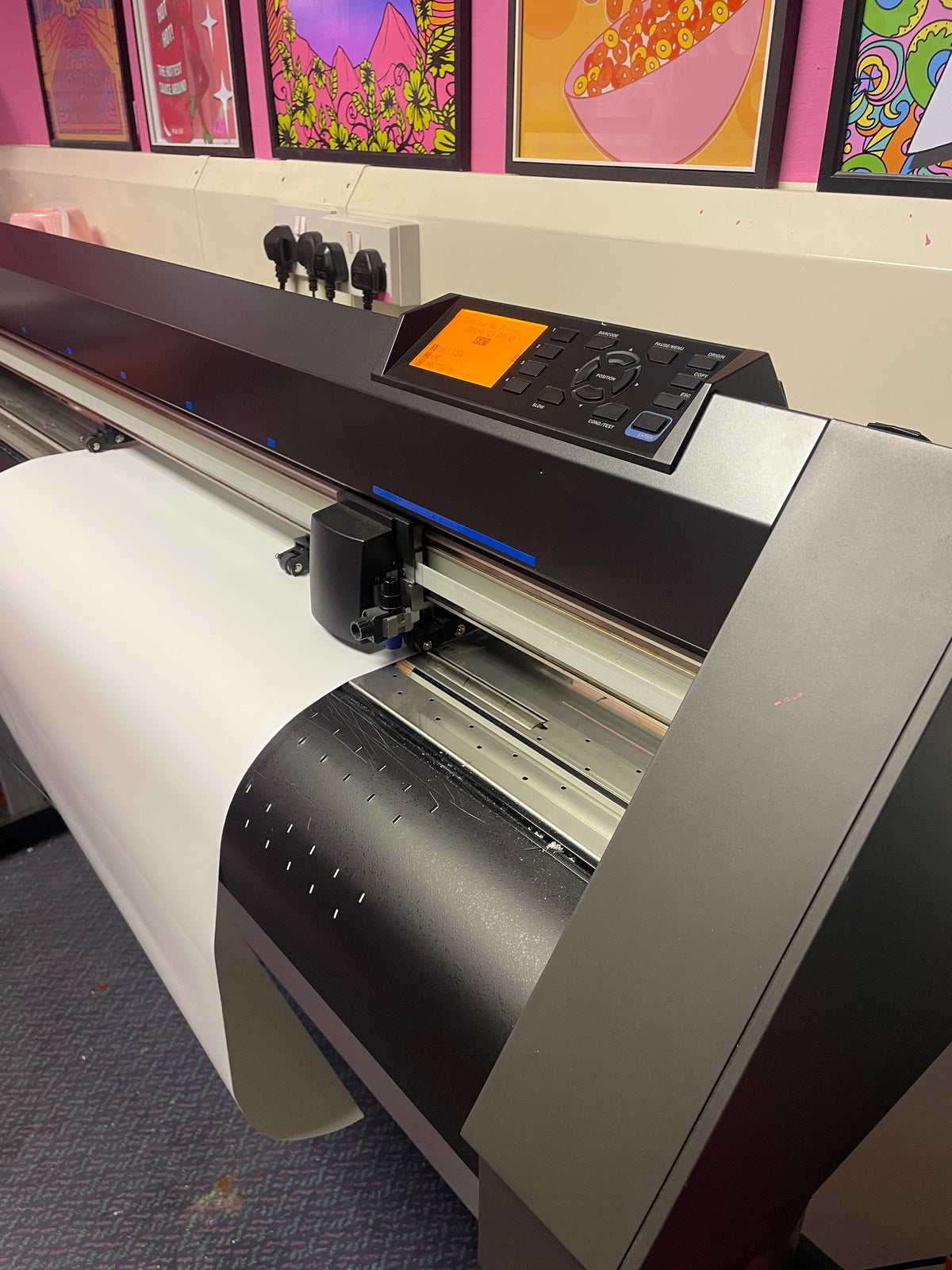 USED Graphtec CE7000-130 54-inch Vinyl Cutter