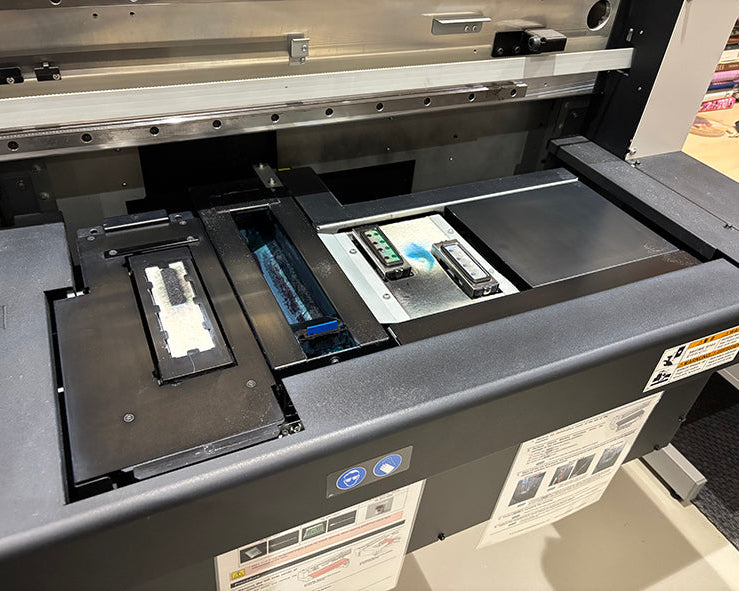 USED Mimaki JFX200-2513 UV Flatbed Printer
