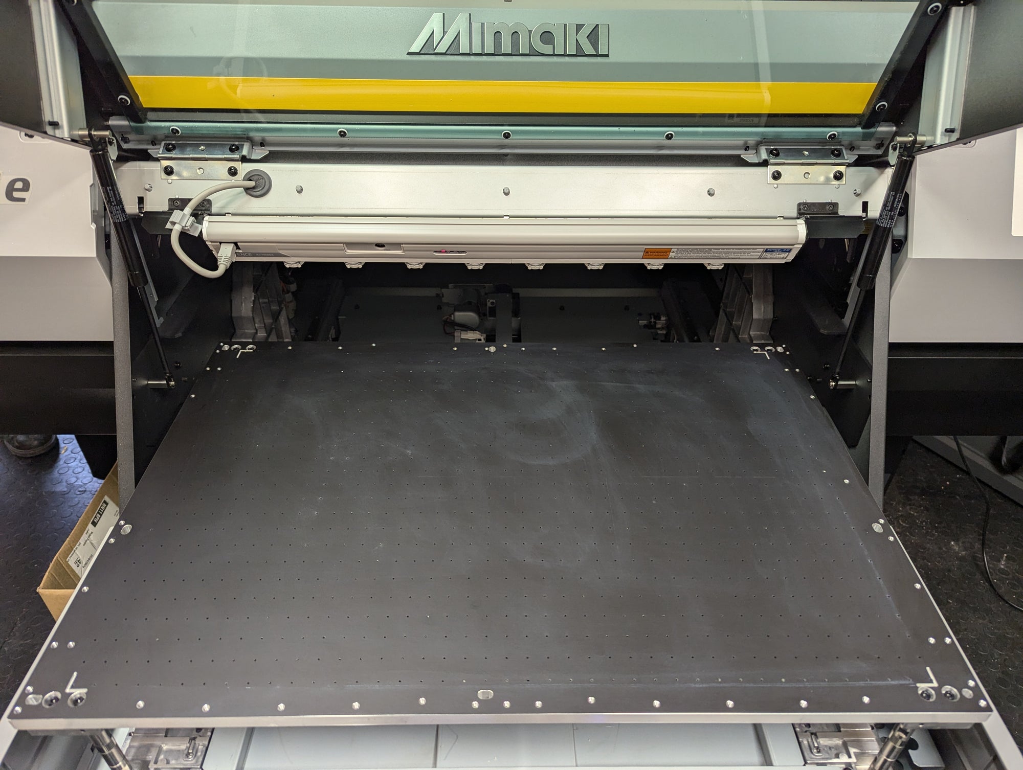 USED Mimaki UJF6042MKII e Flatbed Printer (60 x 42cm)