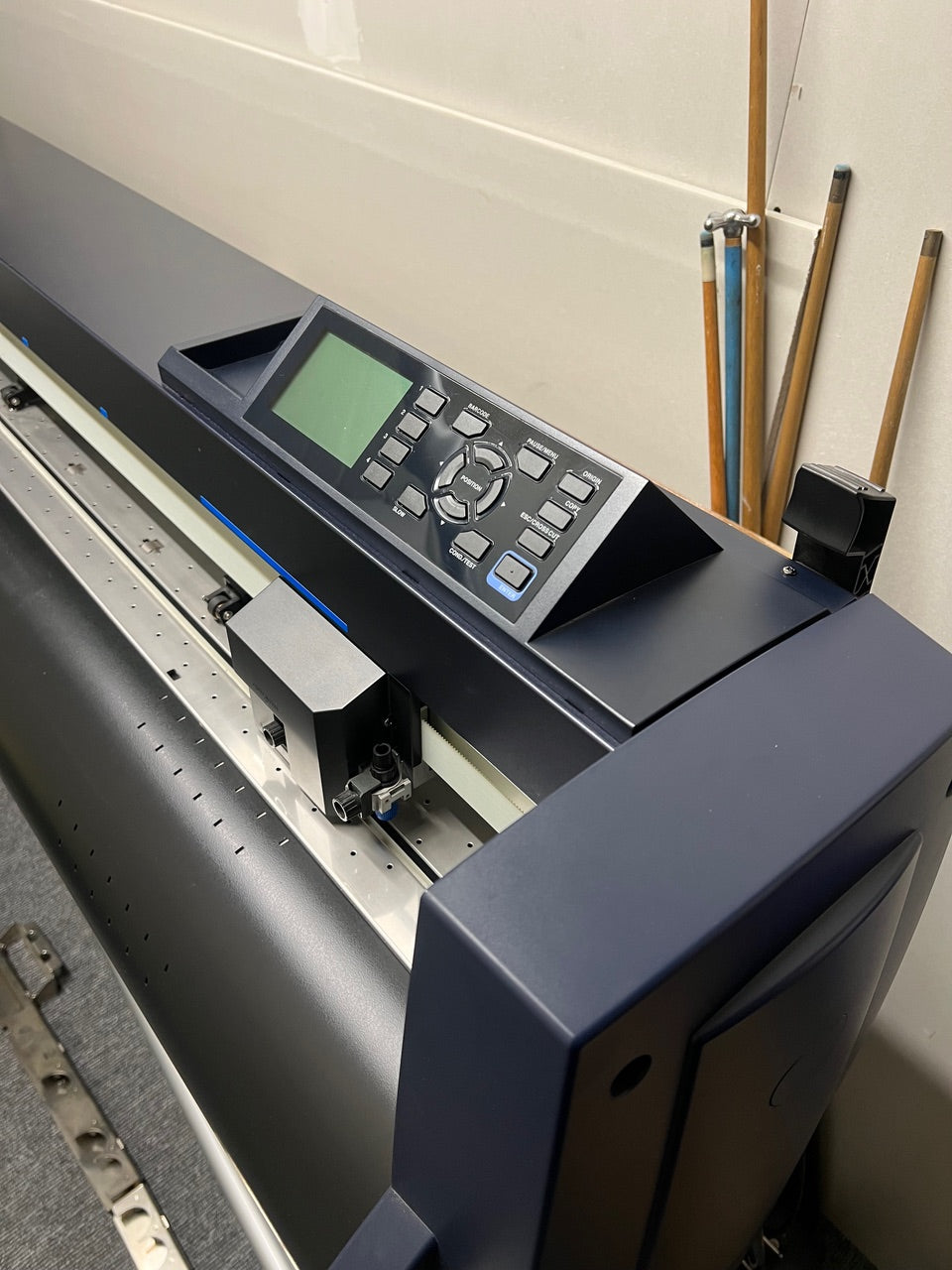 USED Graphtec FC9000/160 64-inch Vinyl Cutter